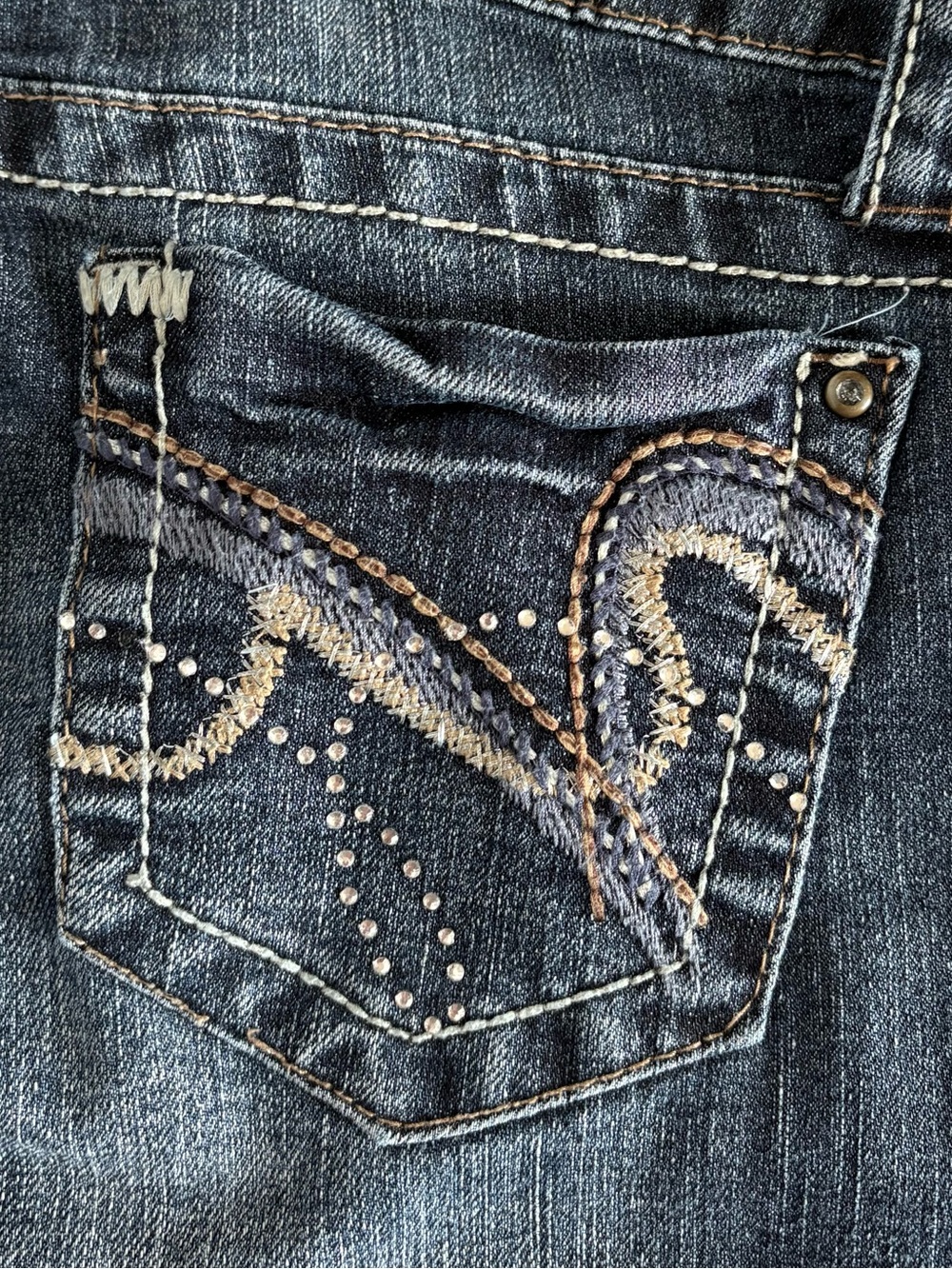 Wallflower Low-Rise Skinny Jeans Womens Jrs 7 Distressed Blue Denim Embroidered - Picture 10 of 11